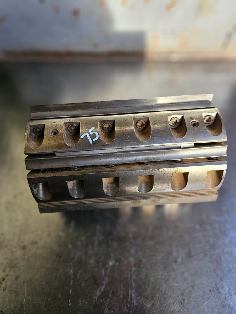Moulder Cutteread #75