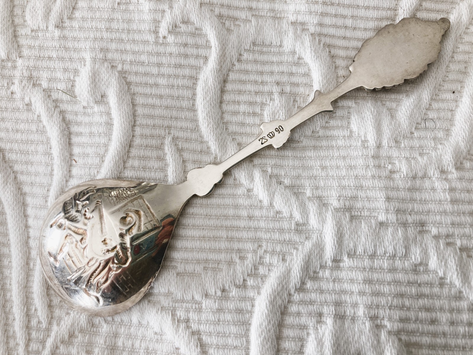 Vintage Silverplate Dutch 90 SOUVENIR SPOON Delft Windmill Lute Player VERY NICE