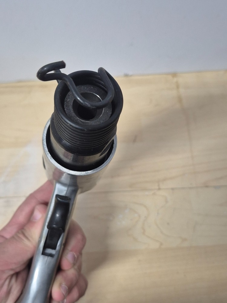 Air Tool Impact Chisel with 3 Bit attachments set