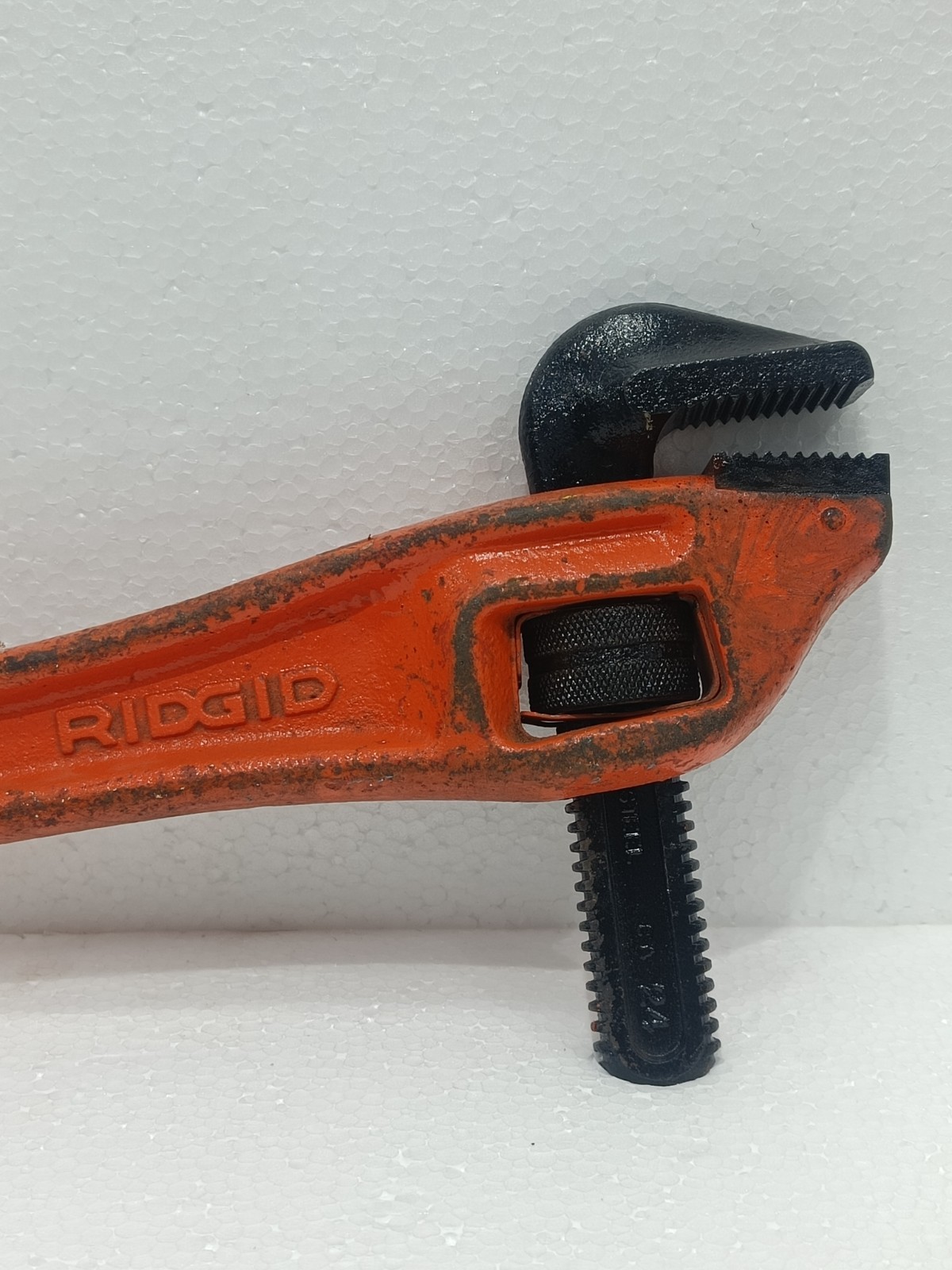 RIDGID 24 IN HEAVY DUTY OFF SET PIPE WRENCH MODEL 89445 CAST IRON USA MADE 24"