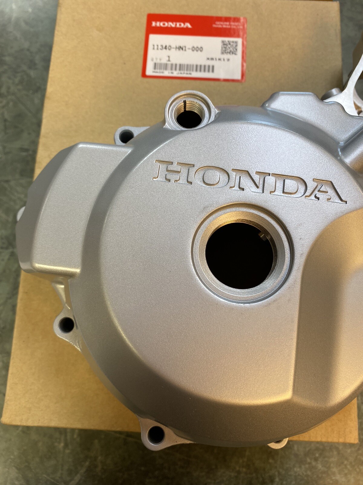 1999-2007 Honda TRX400EX Left Crankcase Stator Magneto Cover OEM 11340-HN1-000