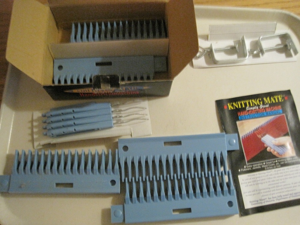 Vintage Knitting Mate Hand Knitting Machine w/ Instructions