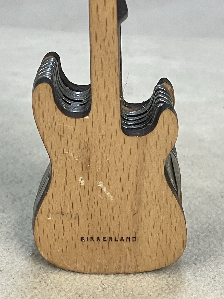 Kikkerland Guitar Multitool
