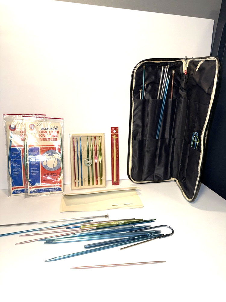 Retro Crochet Needle Set with Retro Case