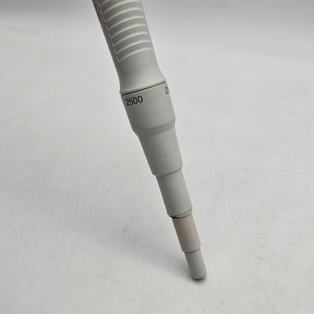 Eppendorf Reference Pipette 2500 ul Single Channel
