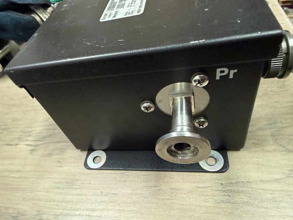 MKS instruments 220DD-00100D2B Differential Capacitance Manometer 100 TORR READ