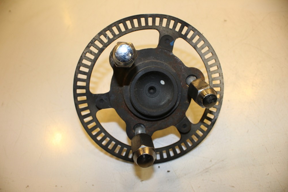 2013 Can-am Spyder St Front Left Hub 706201452