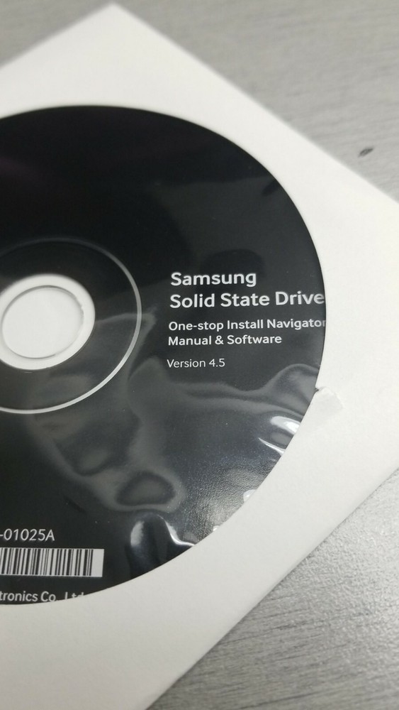 Samsung Solid State Drive Software version 4.5 LA81-01025A CD DISC