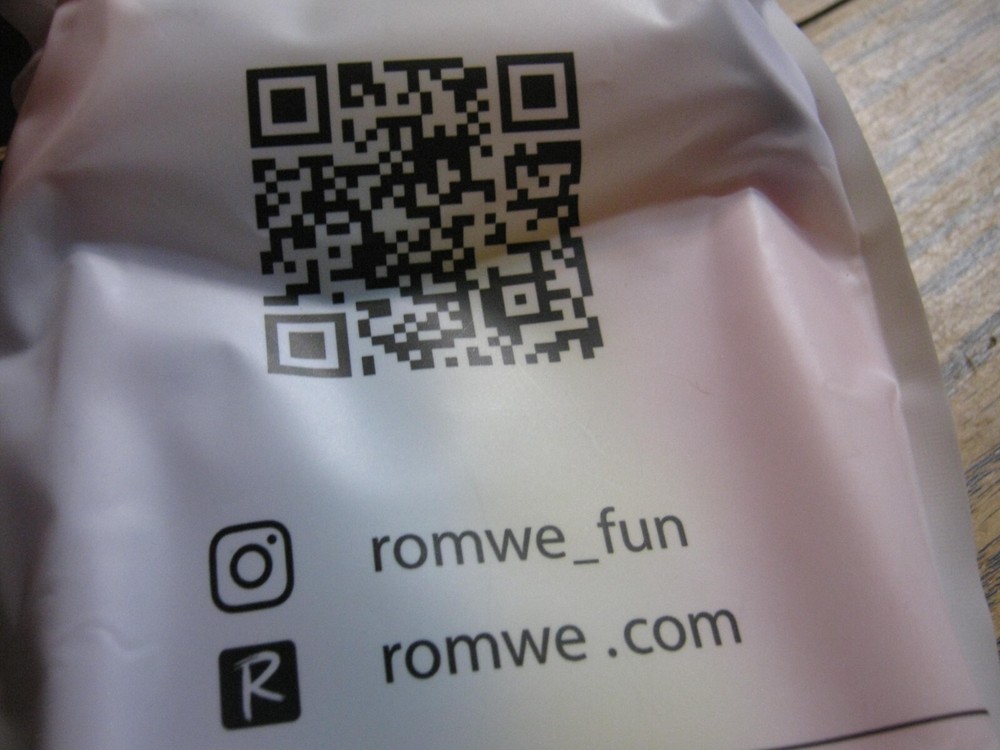 ROMWE_FUN romwe.com Cellular Case iphone 7plus /8 Plus ??