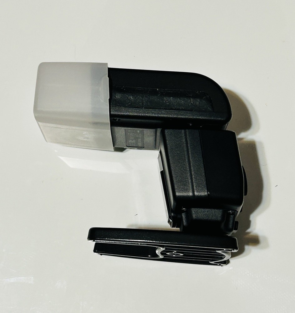 Nissin Digital i40 Sony (Multi-Interface Shoe) Plus Accessory For Round Flash