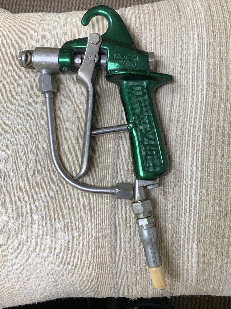 Binks Model 700 Spray Gun