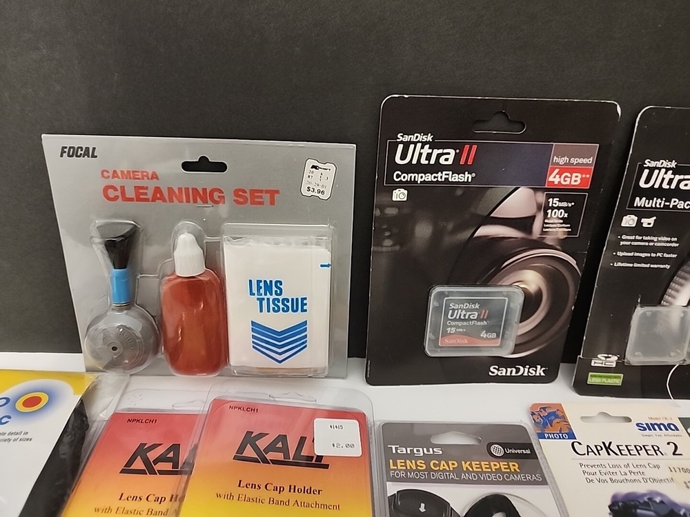 Cameras SDHC Cards/Accessories/ Cleaning Set