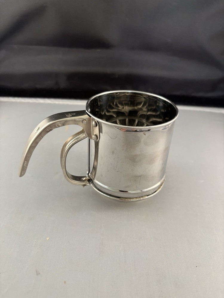 Vintage Stainless Steel Hand Held Flour Sifter With Pull Handle, 1 Cup