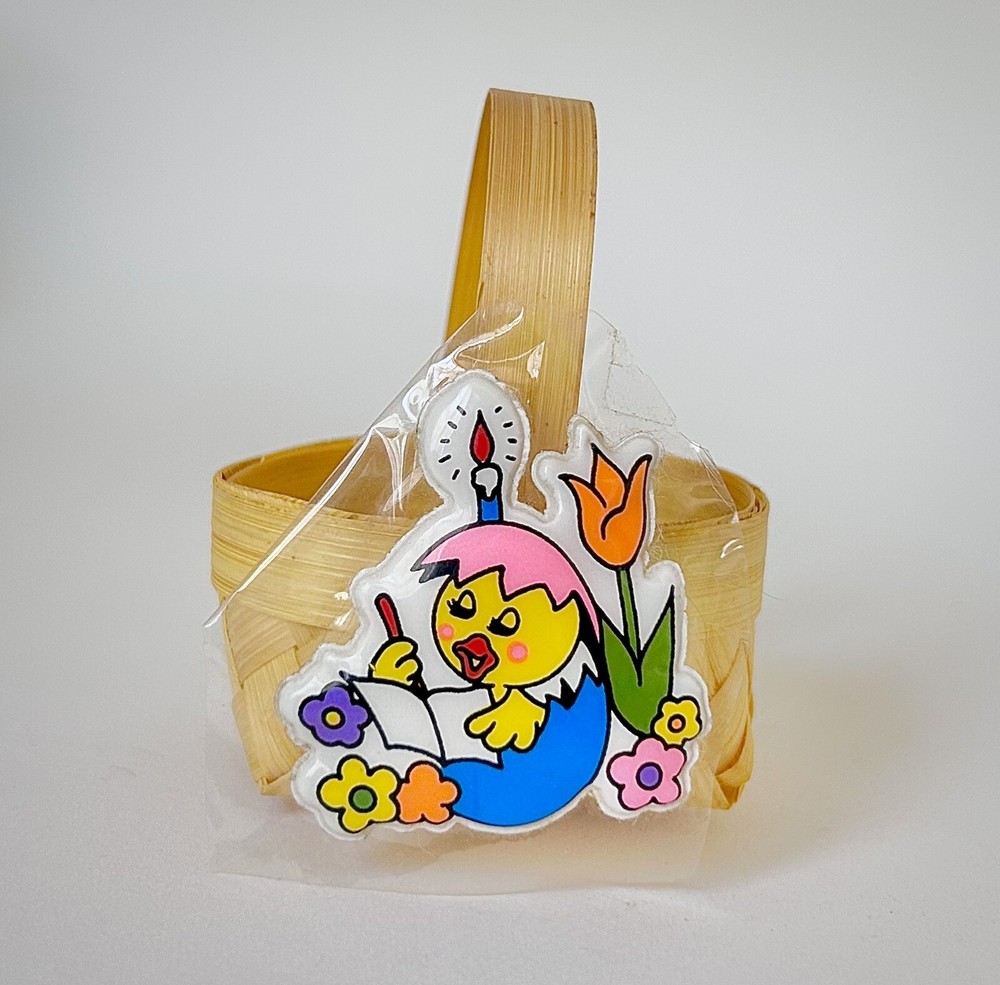 Vintage 1981 Regal TINY EASTER BASKET 2.75” candy container CLASSIC 80’s NOVELTY