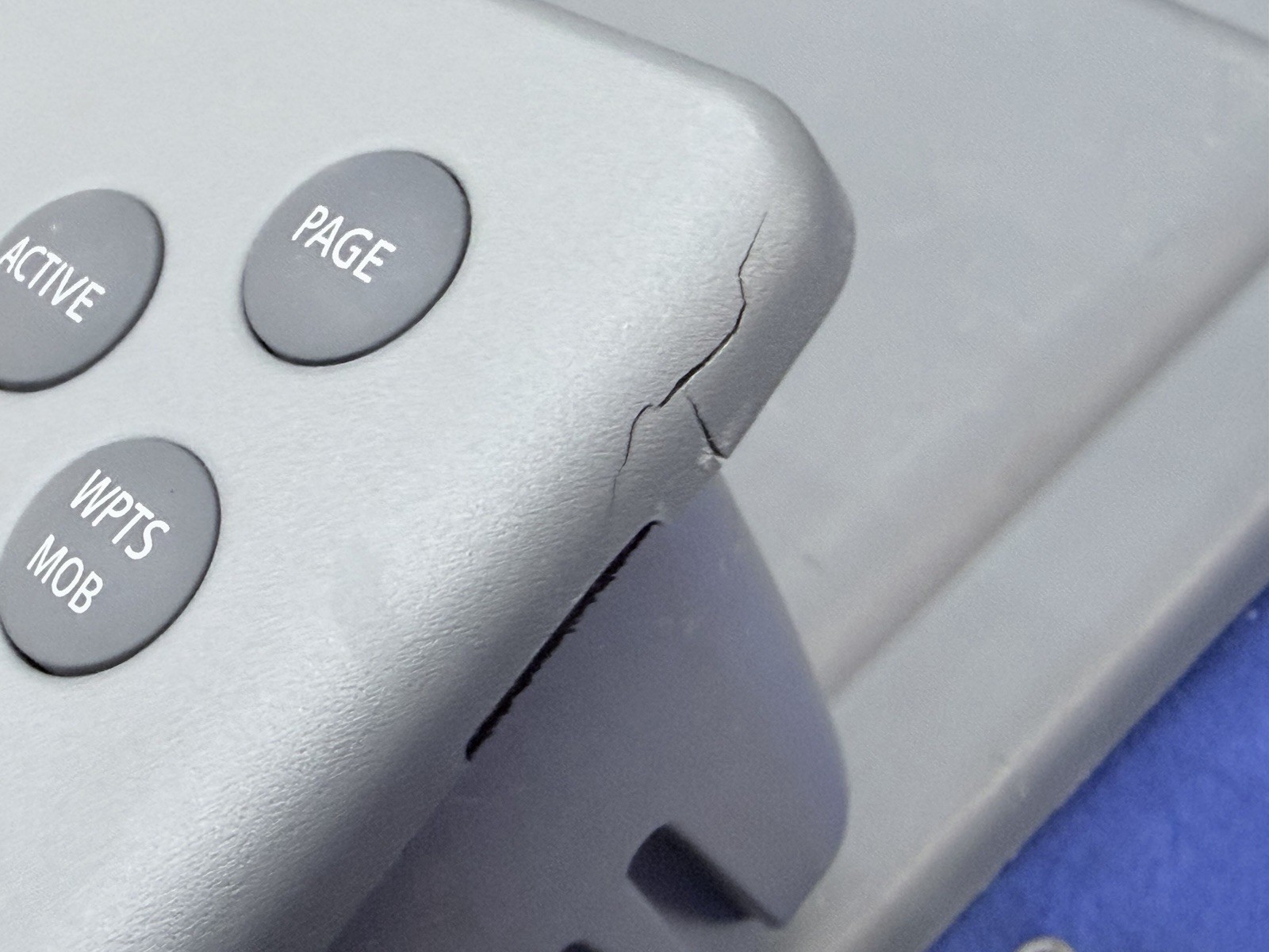 Raymarine E80 Classic GPS Chartplotter Multifunction Display W/ Cover; Tested