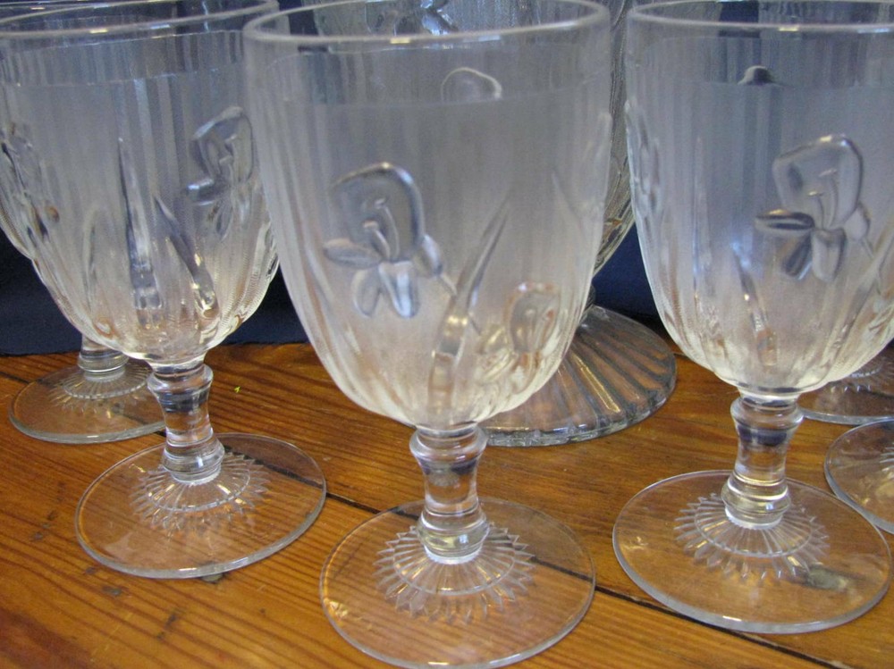 VINTAGE 6 CLEAR CUT STEM GLASSES WITH STEM PITCHER