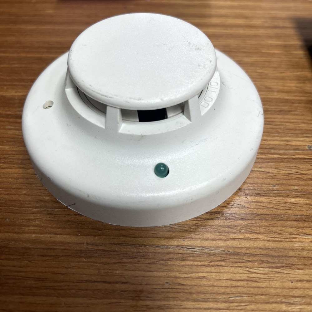 System Sensor 2W-B Smoke Detector 2-Wire White, Used, K-3