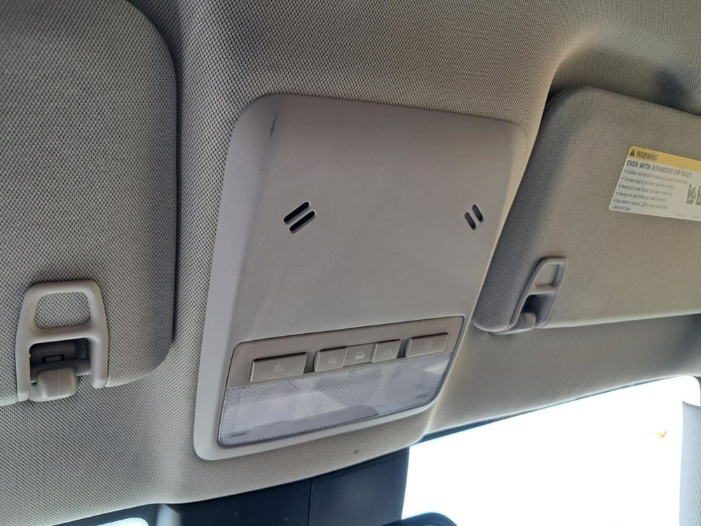 ENCORE 2018 Glove Box 4737303