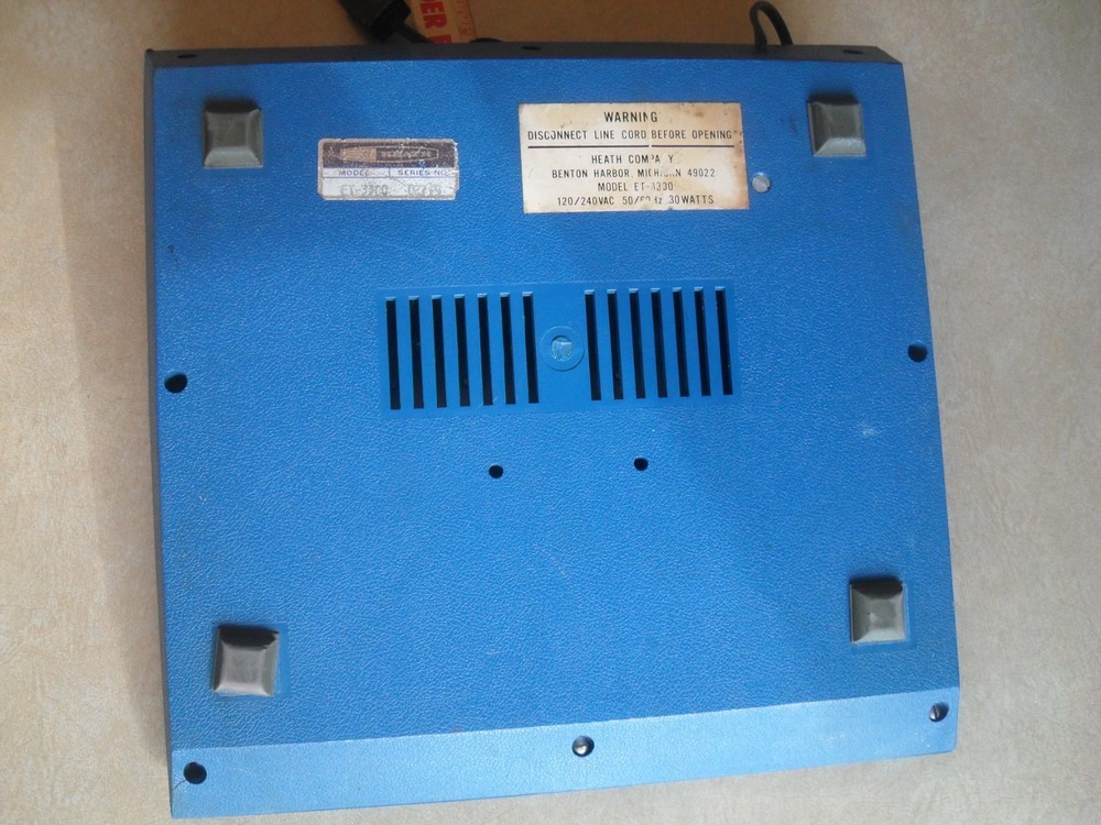 Vintage Heathkit Laboratory Breadboard Model ET-3300 - Powers On