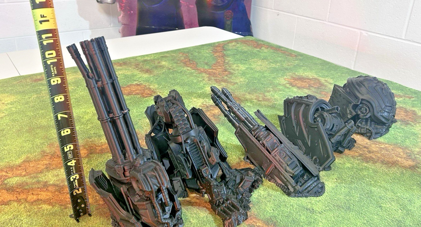 Tabletop Terrain - Fallen Titan - Perfect for Warhammer 40K/Kill Team: 7 pcs