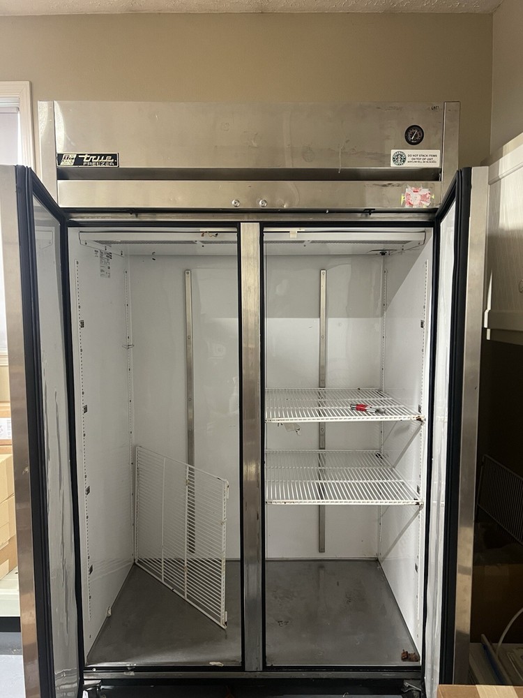 True Freezer 2 Door Freezer