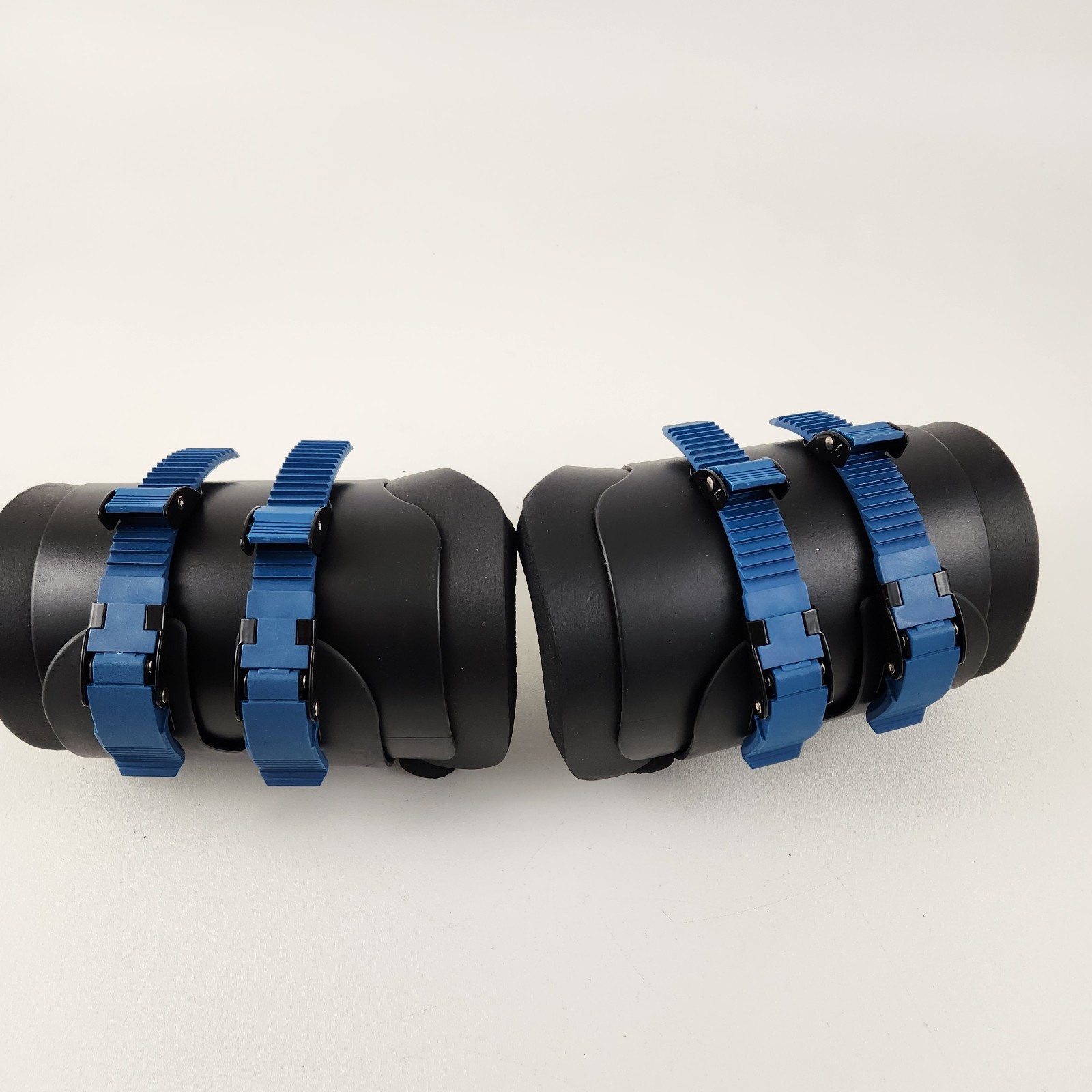 Teeter EZ-Up Gravity Boots for Inversion Decompression Stretching Back