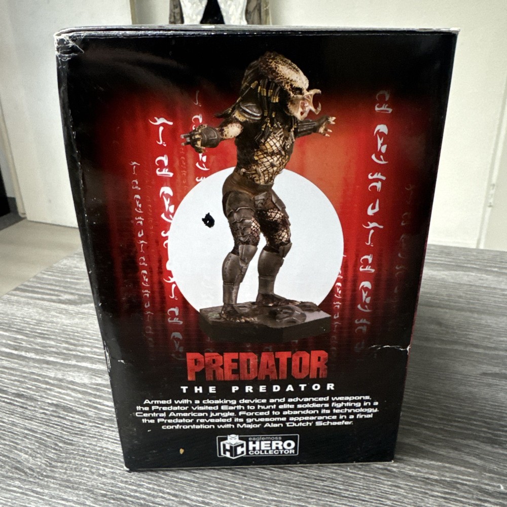2016 Eaglemoss Alien & Predator Figurine Collection The Predator