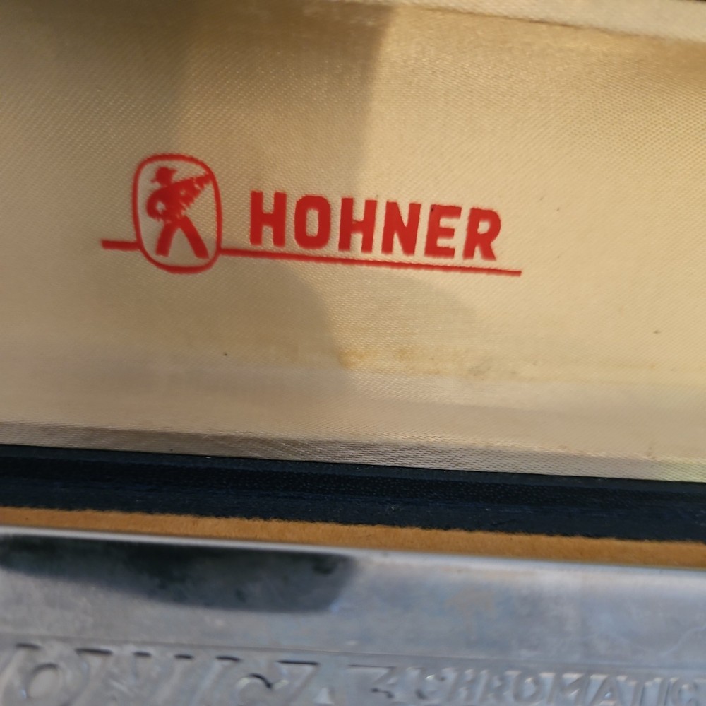 M. Hohner The 64 Chromonica Nr. 280 Harmonica in case