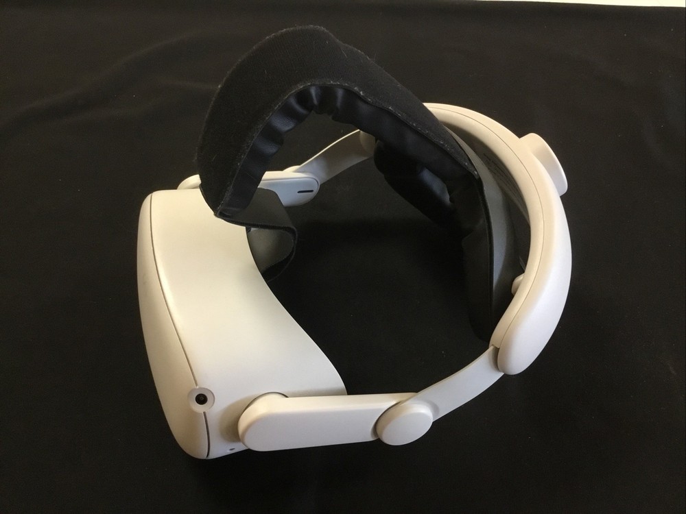 Oculus Quest 2 *HEADSET ONLY* 128GB w/Adjustable Strap *SEE PICS*