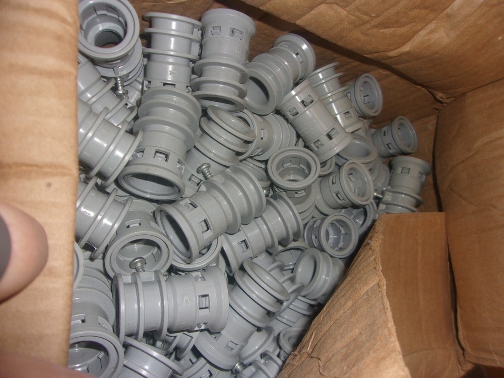 LOT 125 KC10 (89012) KWIKON COUPLING 1/2