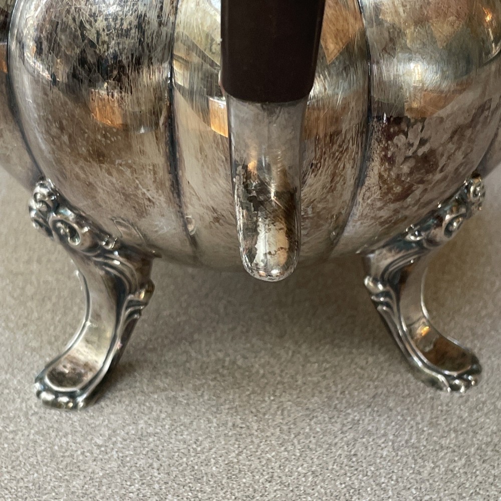 Vintage Silver-Plated Teapot, Oneida Heirloom Melon Pattern 10"