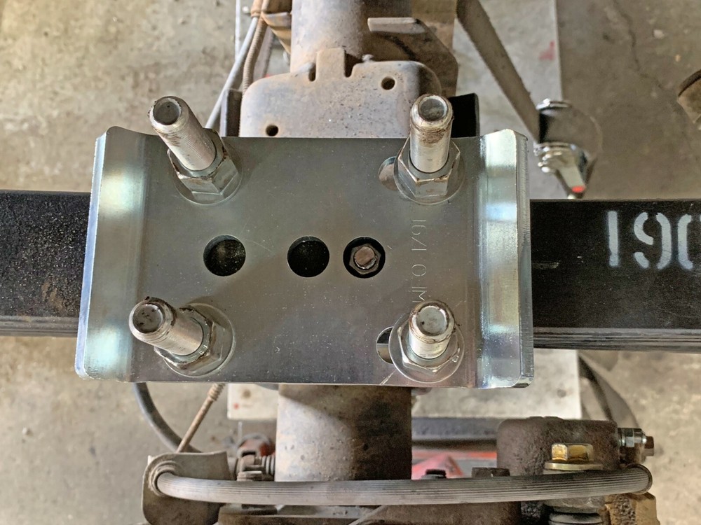 WFO Concepts Leaf Spring Axle Relocation Blocks, 2.5" wide, with bolts