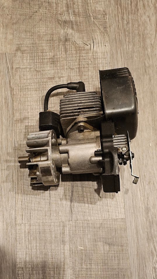 25cc Weed Whacker Engine. Great for Converting to R/C use. Used