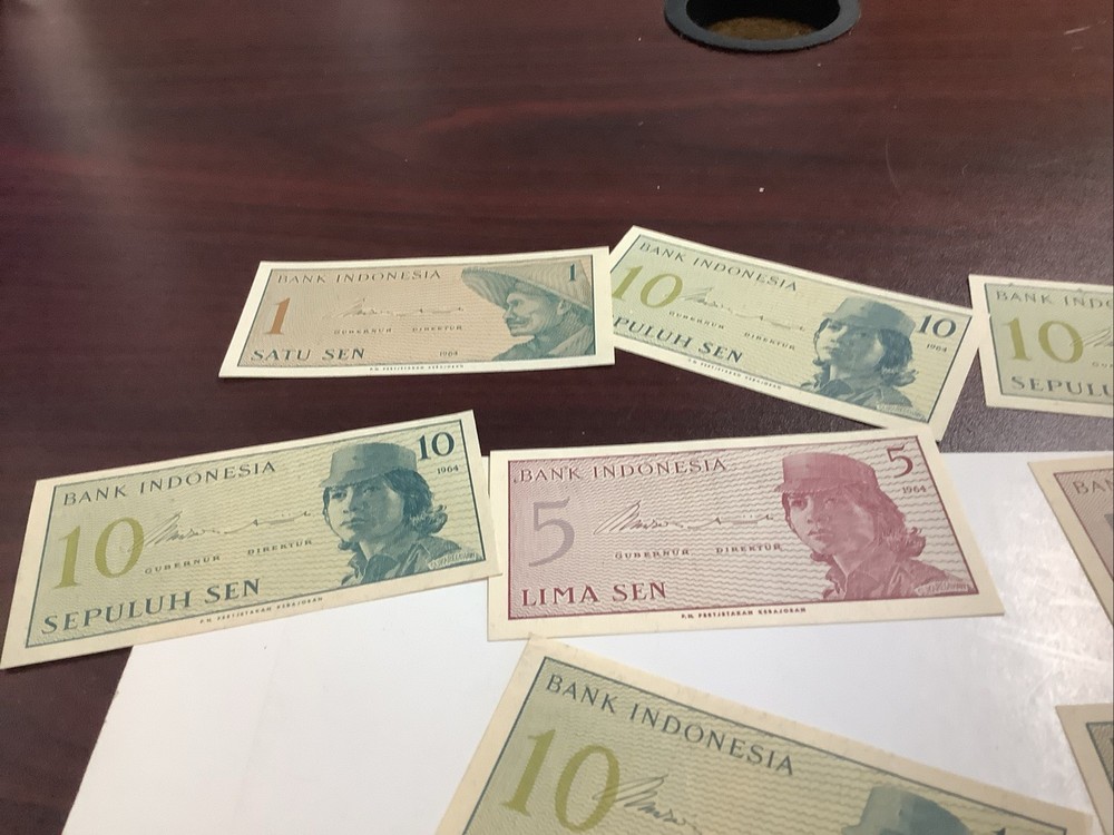 Indonesia Paper Currency Bank Notes