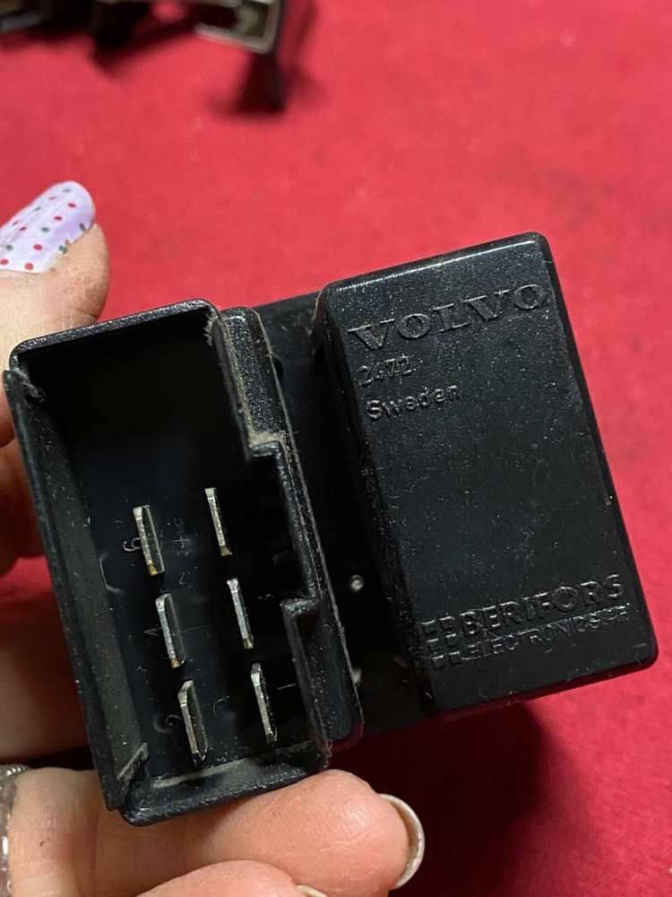 VOLVO TEMP CONTROL SLEEPER ,OEM, climate 1078467-3