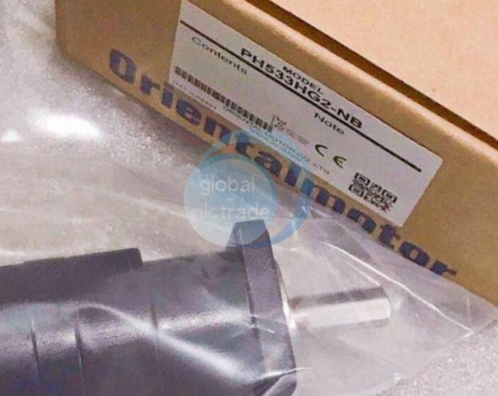 1PCS NEW VEXTA PH533HG2-NB Servo motor