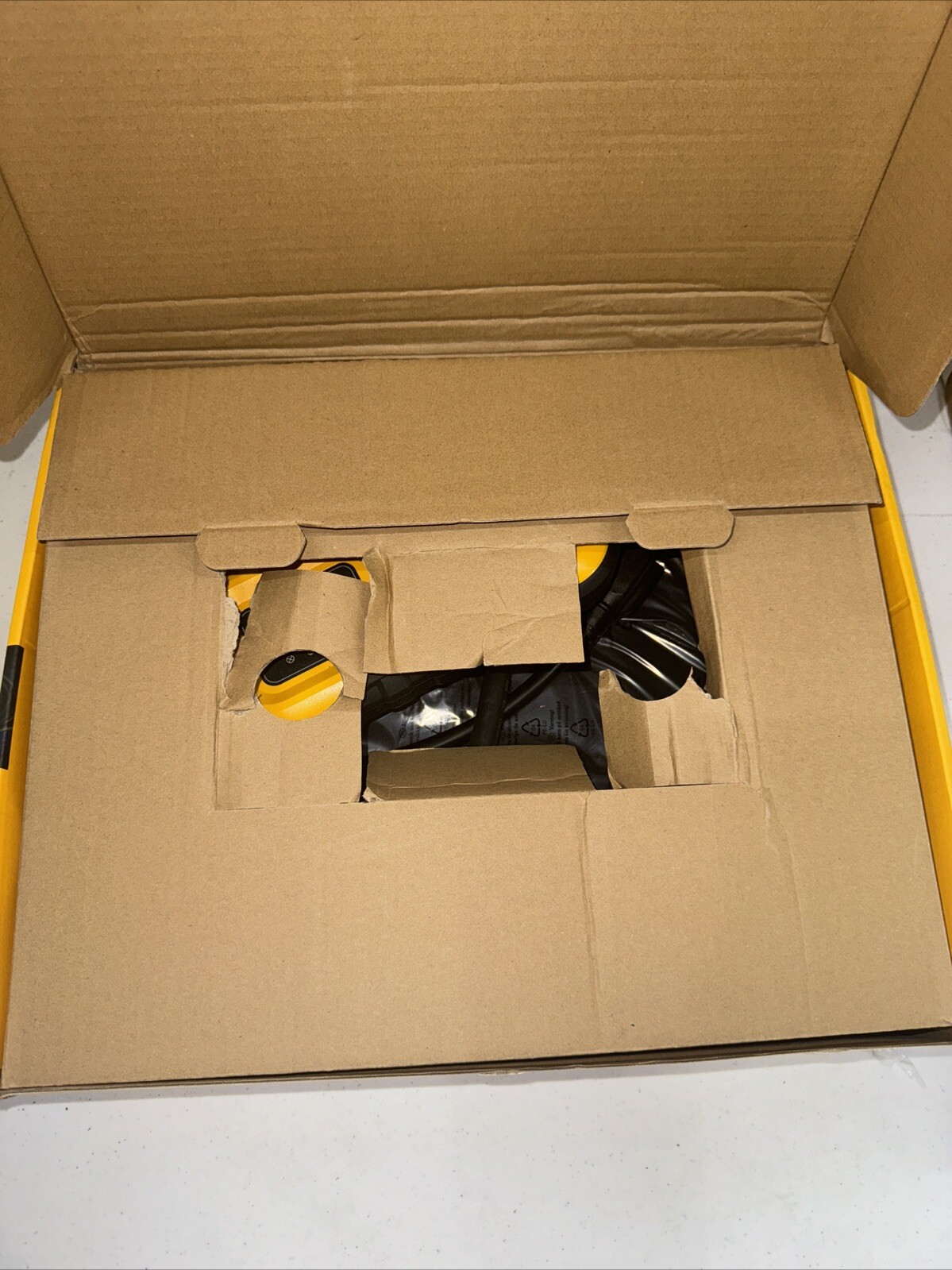 DEWALT Portable Electric Vehicle Level 2 EV Charger up to 16 Amps 120-240V