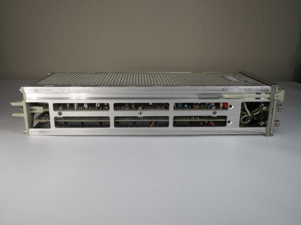 Tektronix 7D11 Digital Delay Plug-in Module - Tested for Power