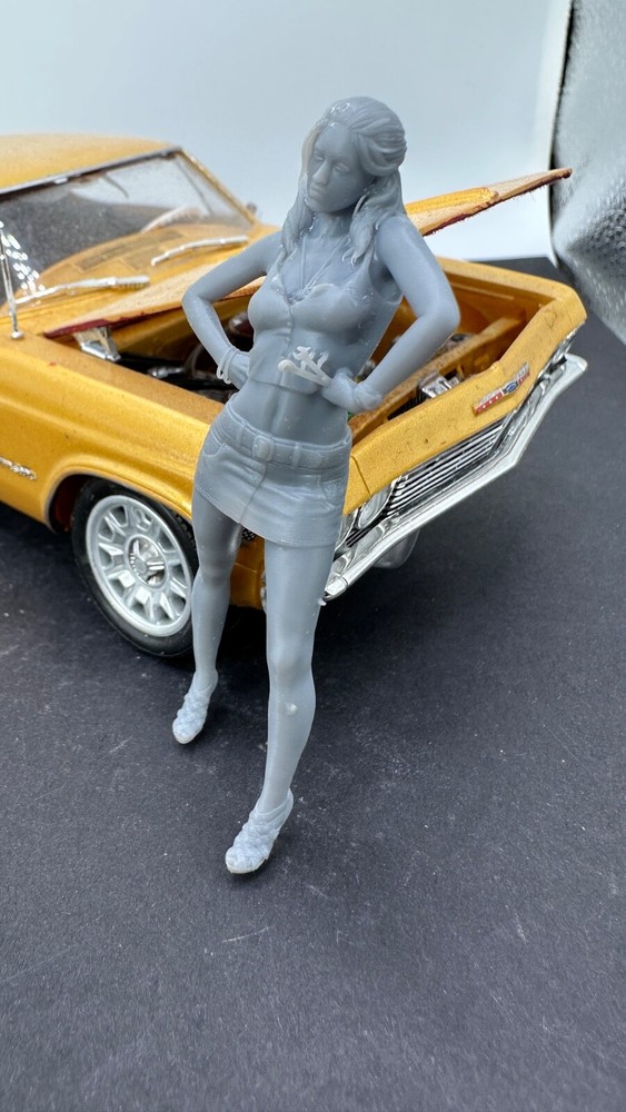 Meg Fox Transformers for Model car diorama Transformers
