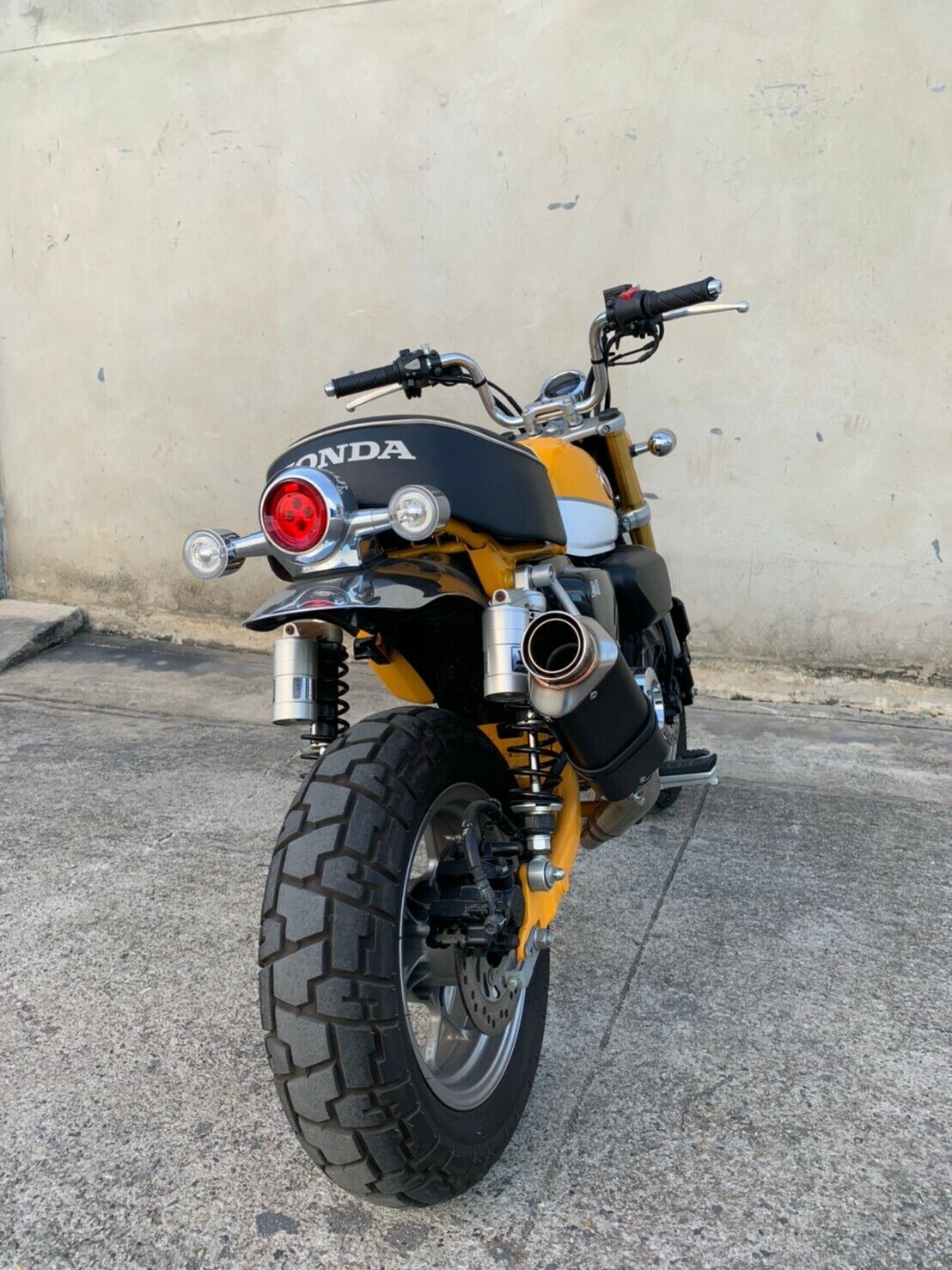 ZoOM Exhaust Polygon Honda monkey 125 Full System Low Mount 2018-2024 Black 2SLZ