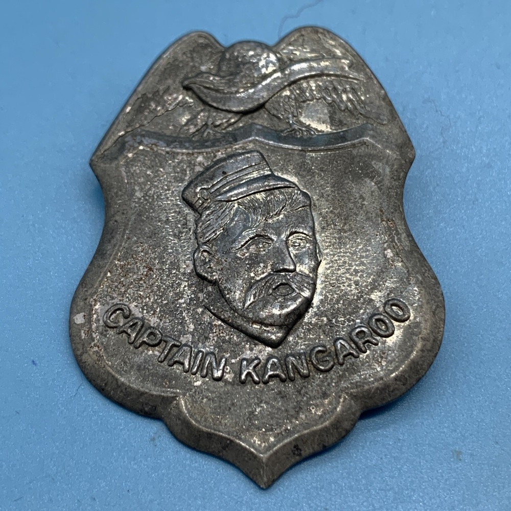Vintage Captain Kangaroo Badge