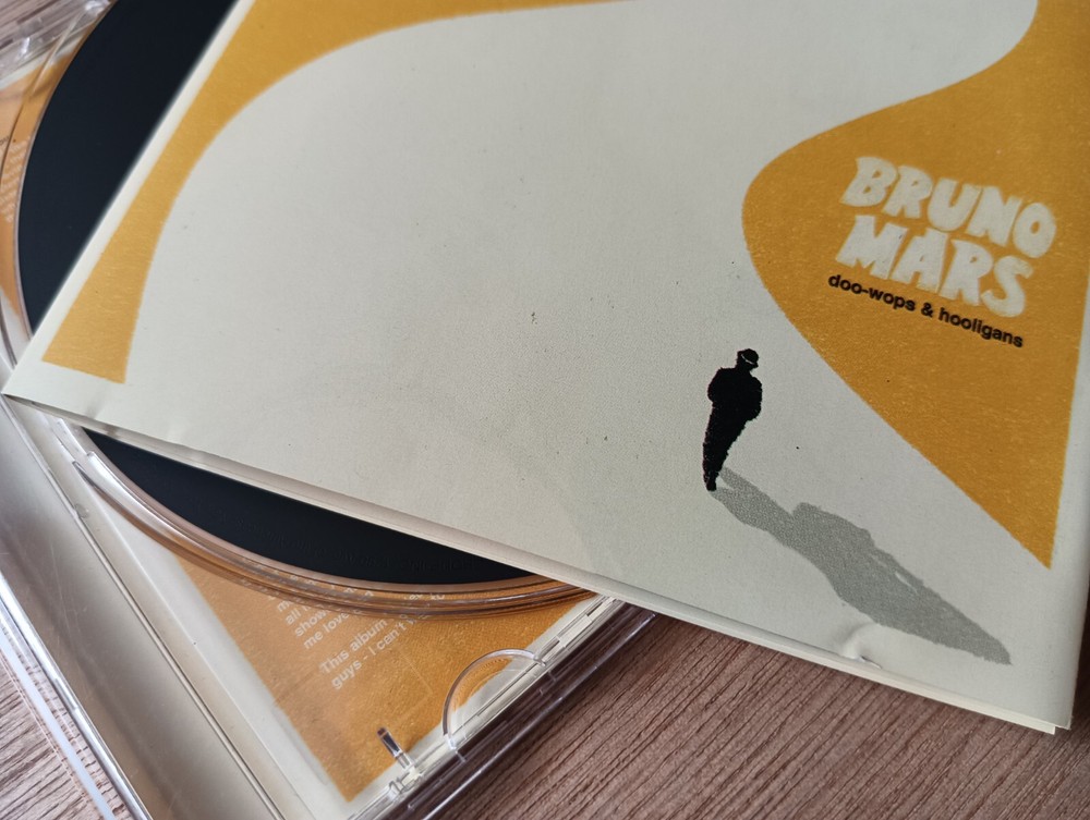 BRUNO MARS doo-wops & hooligans - RARE Malaysia CD