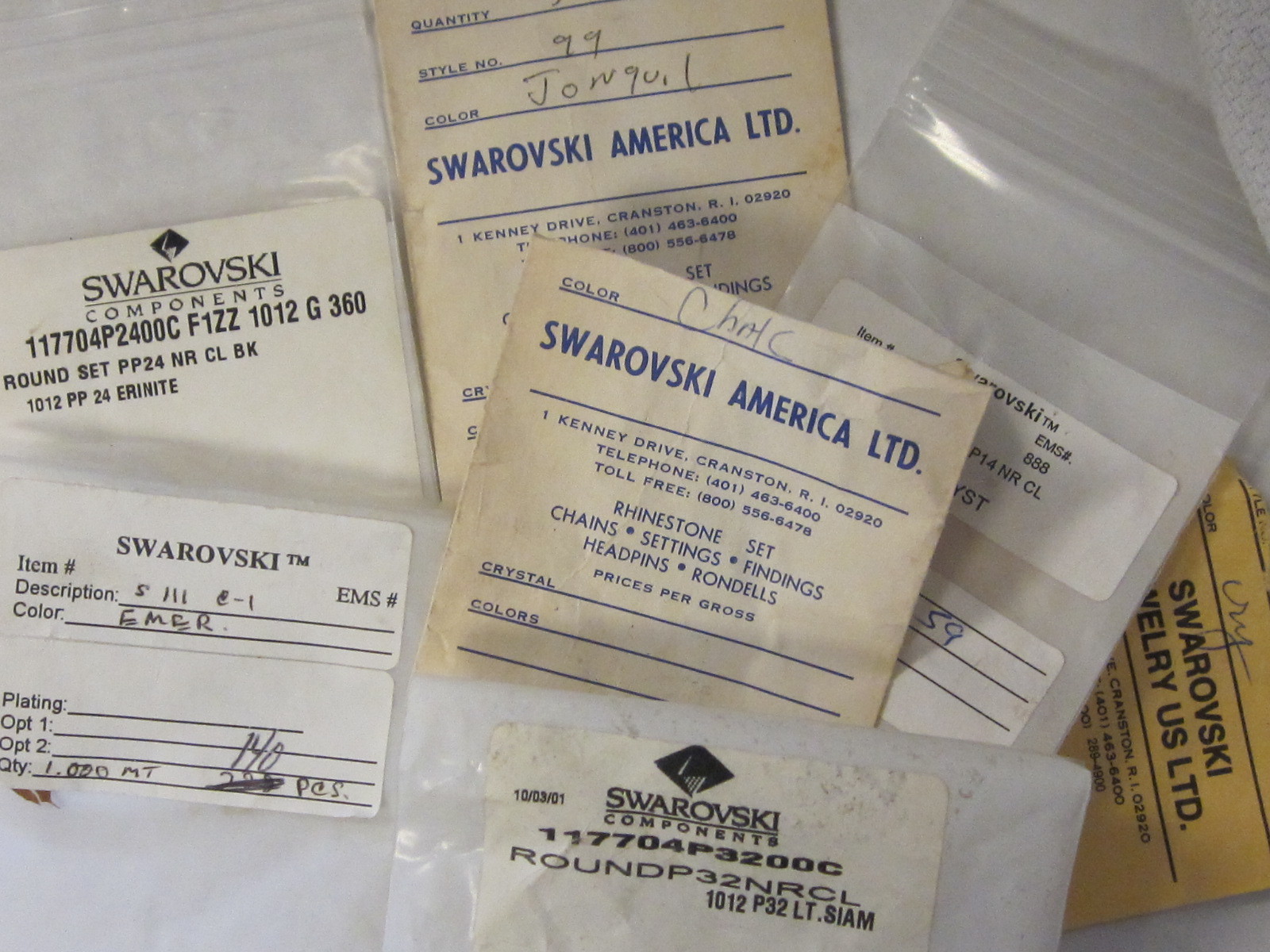 ALL SWAROVSKI SINGLE RHINESTONES IN SETTINGS 50 ROUND CRYSTAL LOT VTG JEWELRY