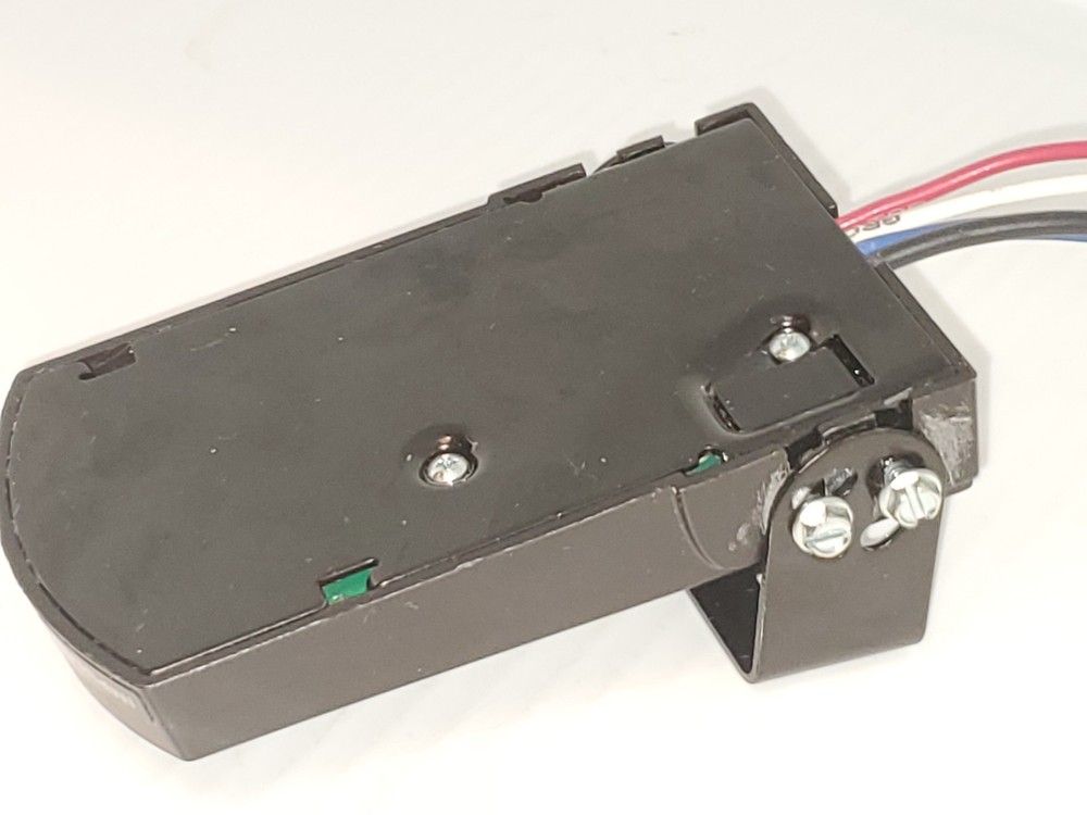 Trailer Brake Controller Impulse Plug-In Replacement Brake Control 18228. READ D