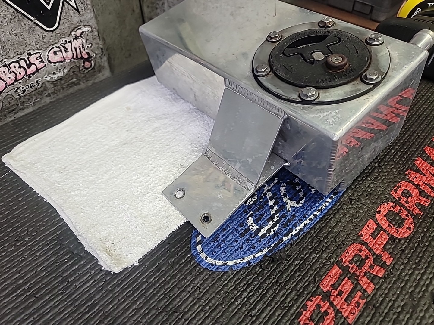 2003 2004 Ford Mustang Cobra Supercharger Coolant intercooler tank 03 04 Moroso