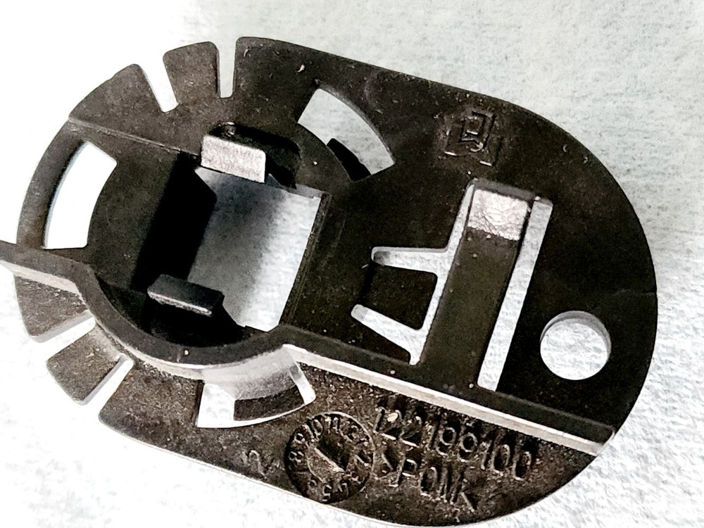 Saab 12760319 Convertible Bracket