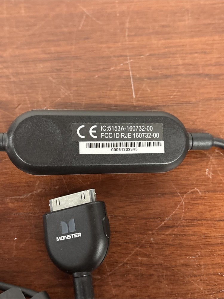 Monster iCarPlay Wireless FM Transmitter iPod 30 Pin