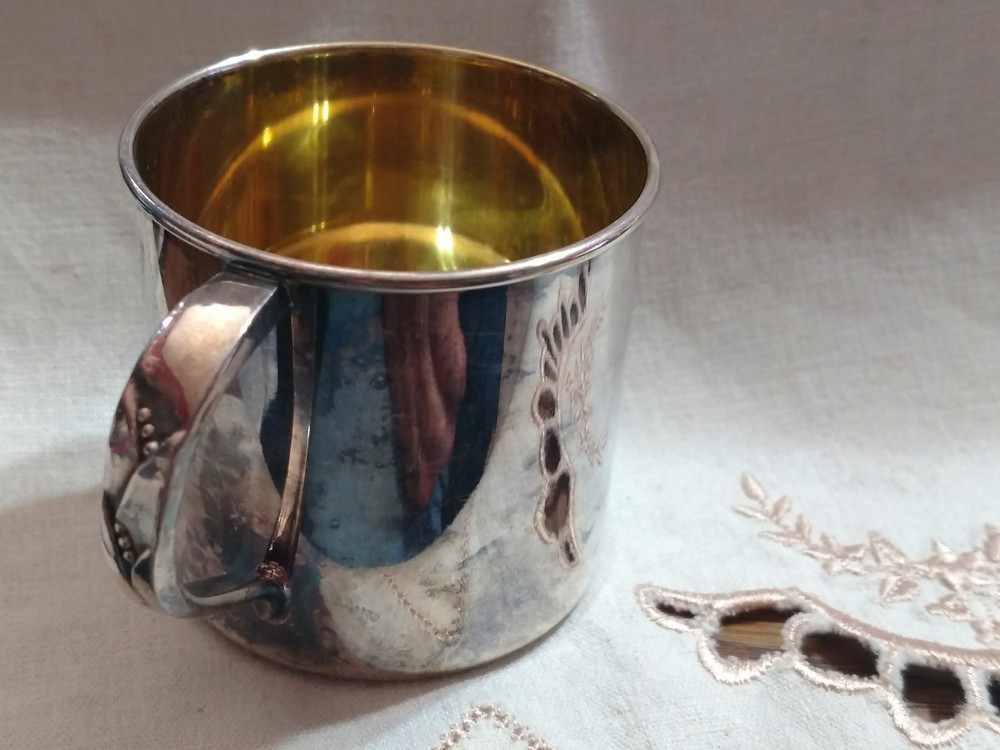 VTG Silverplate on Copper Baby Drinking Cup Community Interior Gold Wash Lily