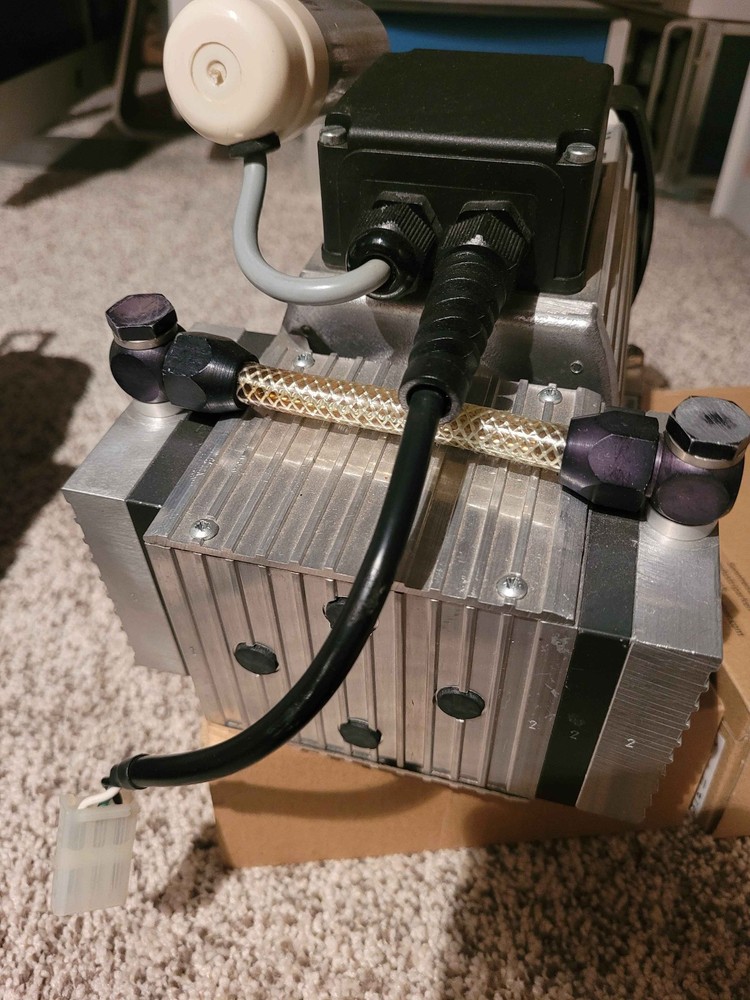 Pfeiffer MVP 015 Vacuum Pump