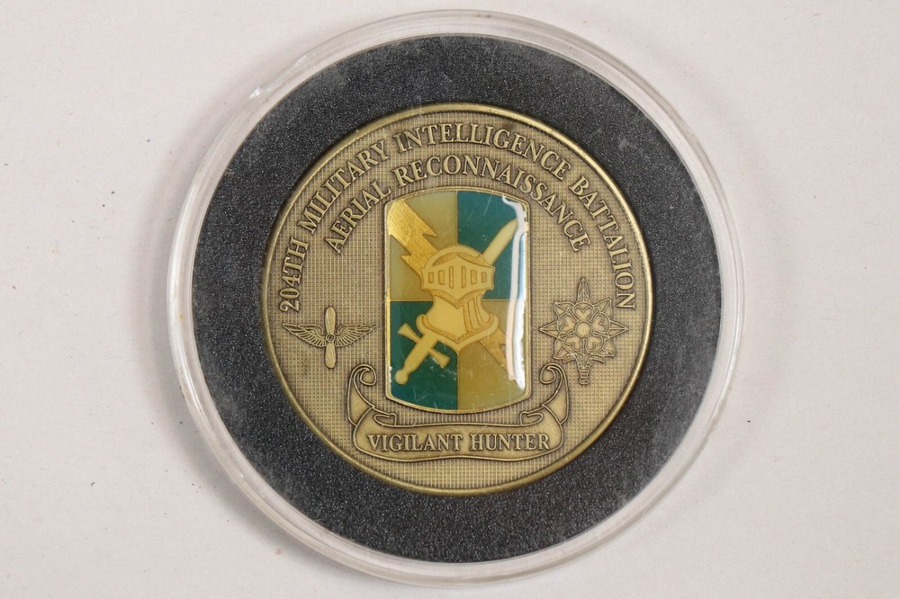 204th Military Intelligence Vigilant Hunter Commander's Award Challenge Coin
